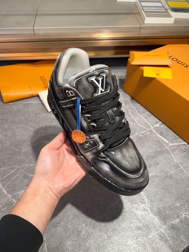 Louis Vuitton Sneakers